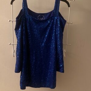 HOLIDAY/INC/Blue Sequin Sleeveless Top peep hole shoulders